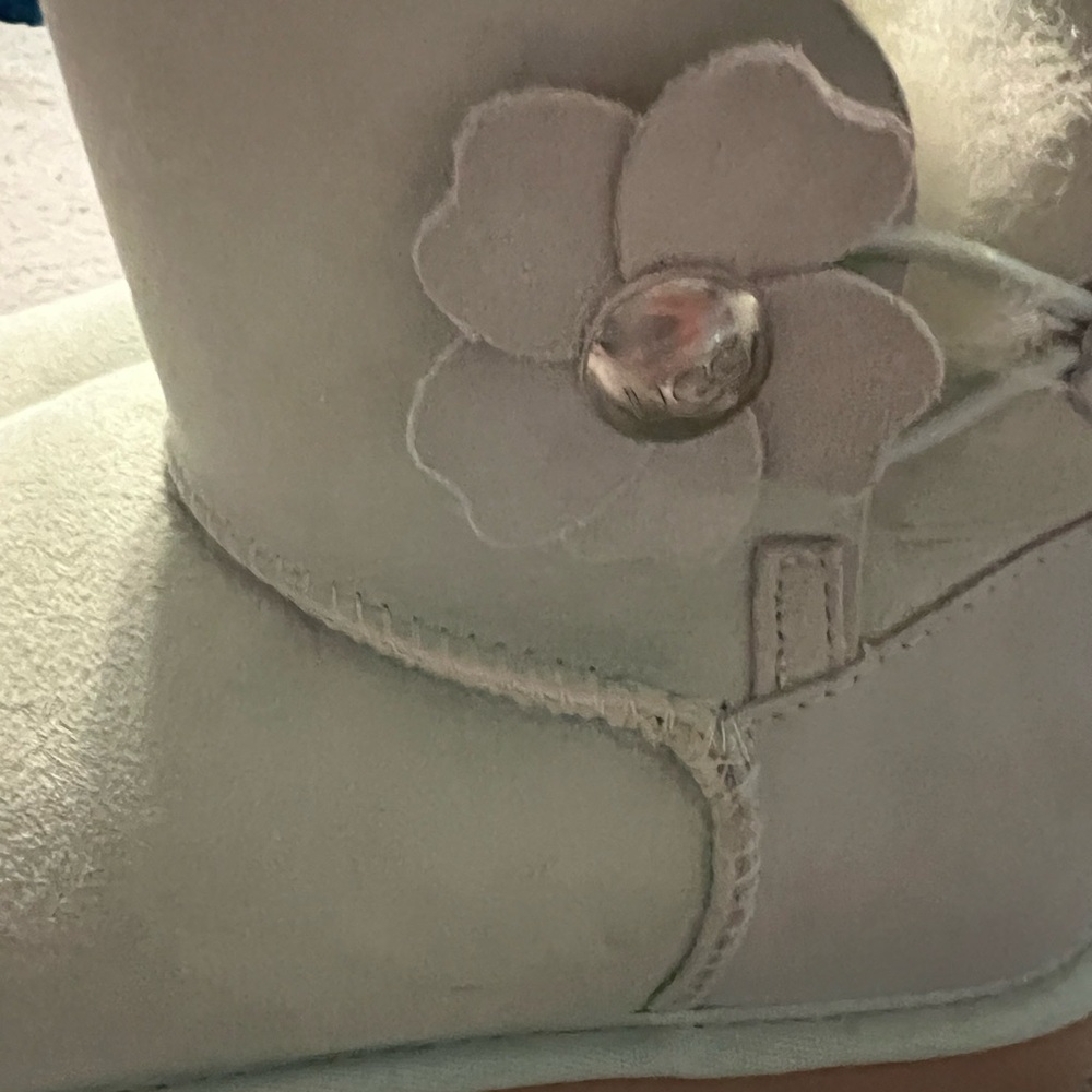 UGG Womens Seafoam Boots